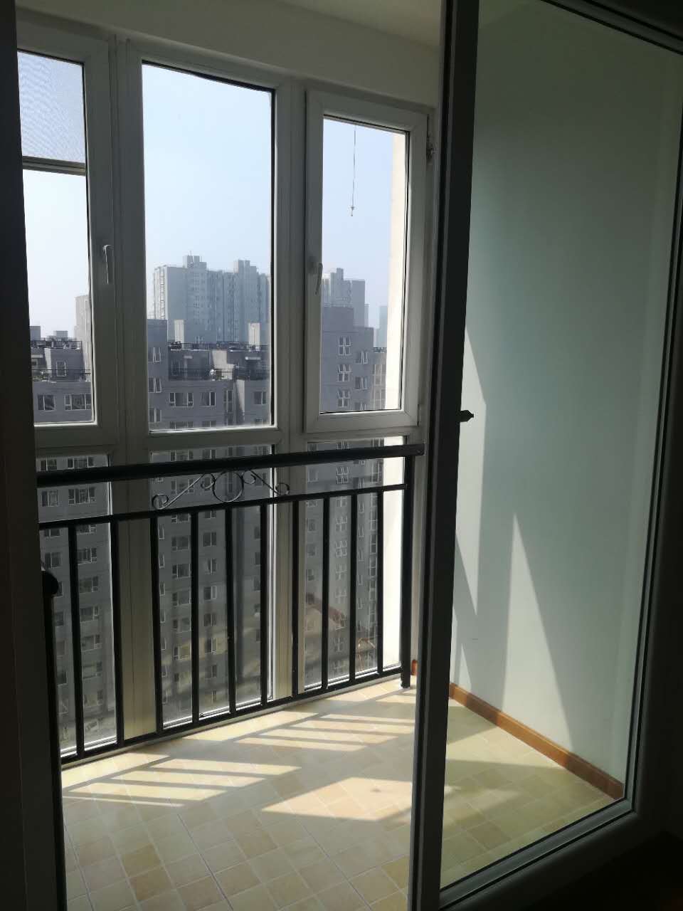 燕郊阳台铺地砖